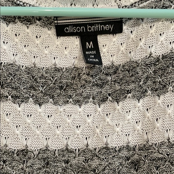 White & Grey Cover Up - Picture 2 of 2